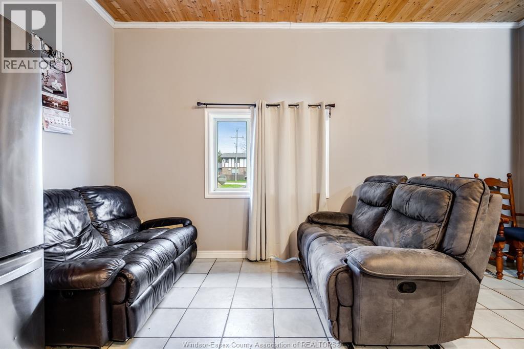 402 Oak Street East, Leamington, Ontario  N8H 4V4 - Photo 7 - 26016883