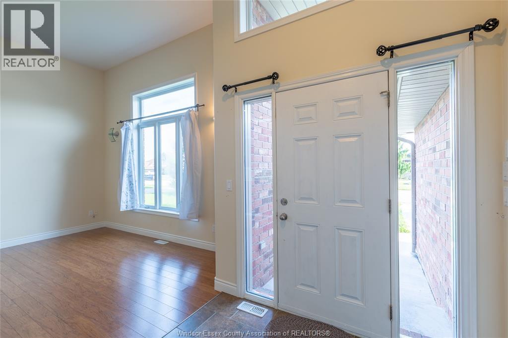 1364 Matthew Crescent, Lakeshore, Ontario  N0R 1A0 - Photo 2 - 26016571