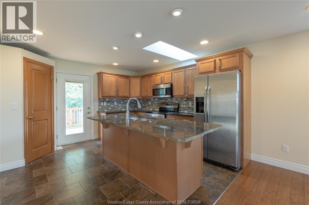1364 Matthew Crescent, Lakeshore, Ontario  N0R 1A0 - Photo 6 - 26016571