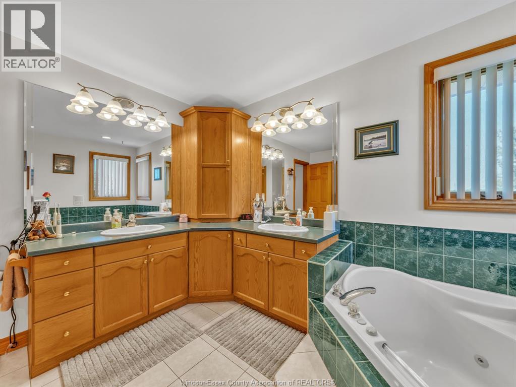 130 Pheasant Run Drive, Lakeshore, Ontario  N8L 0Z7 - Photo 25 - 26016889