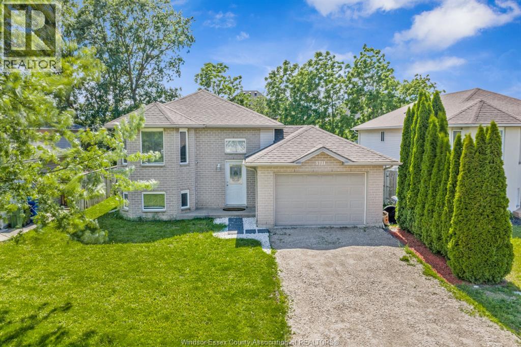 3711 MAGUIRE, Windsor, Ontario