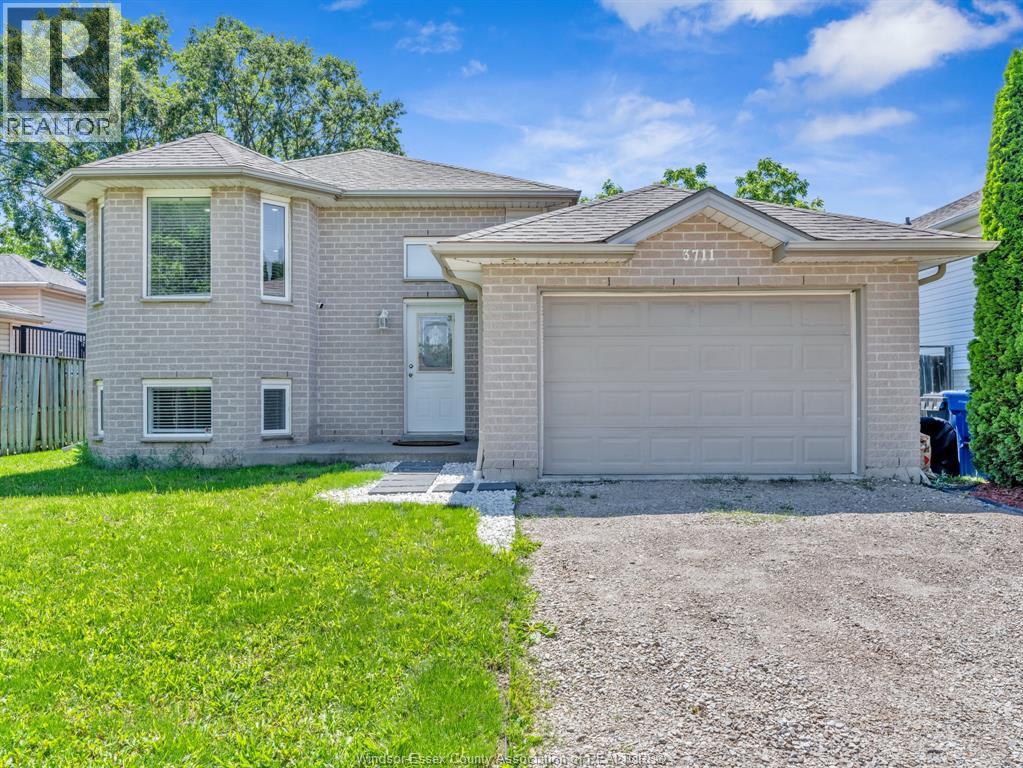 3711 Maguire, Windsor, Ontario  N9E 4V3 - Photo 11 - 26016778