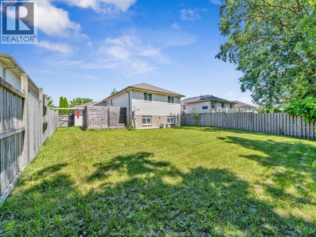 3711 Maguire, Windsor, Ontario  N9E 4V3 - Photo 19 - 26016778