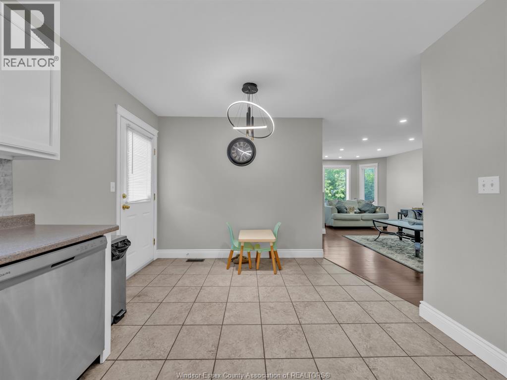 3711 Maguire, Windsor, Ontario  N9E 4V3 - Photo 39 - 26016778