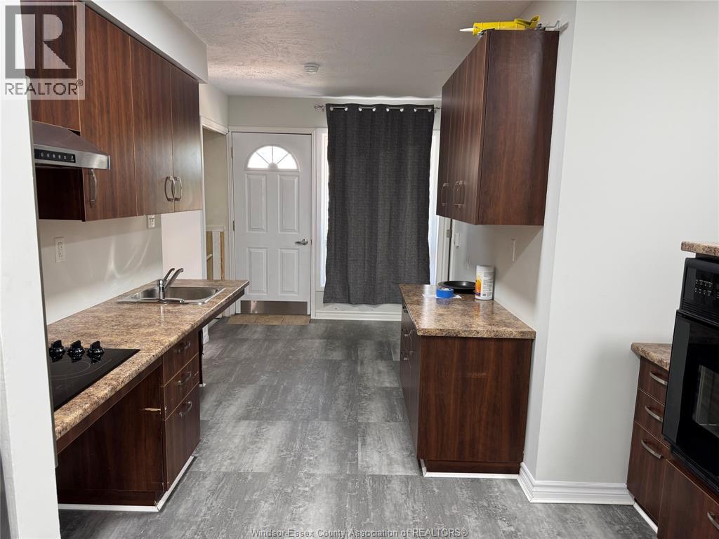 2915 Meadowbrook Lane Unit# 10, Windsor, Ontario  N8T 3C4 - Photo 7 - 26016887