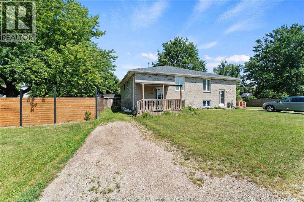 104 Secord, Harrow, Ontario  N0R 1G0 - Photo 2 - 26016910