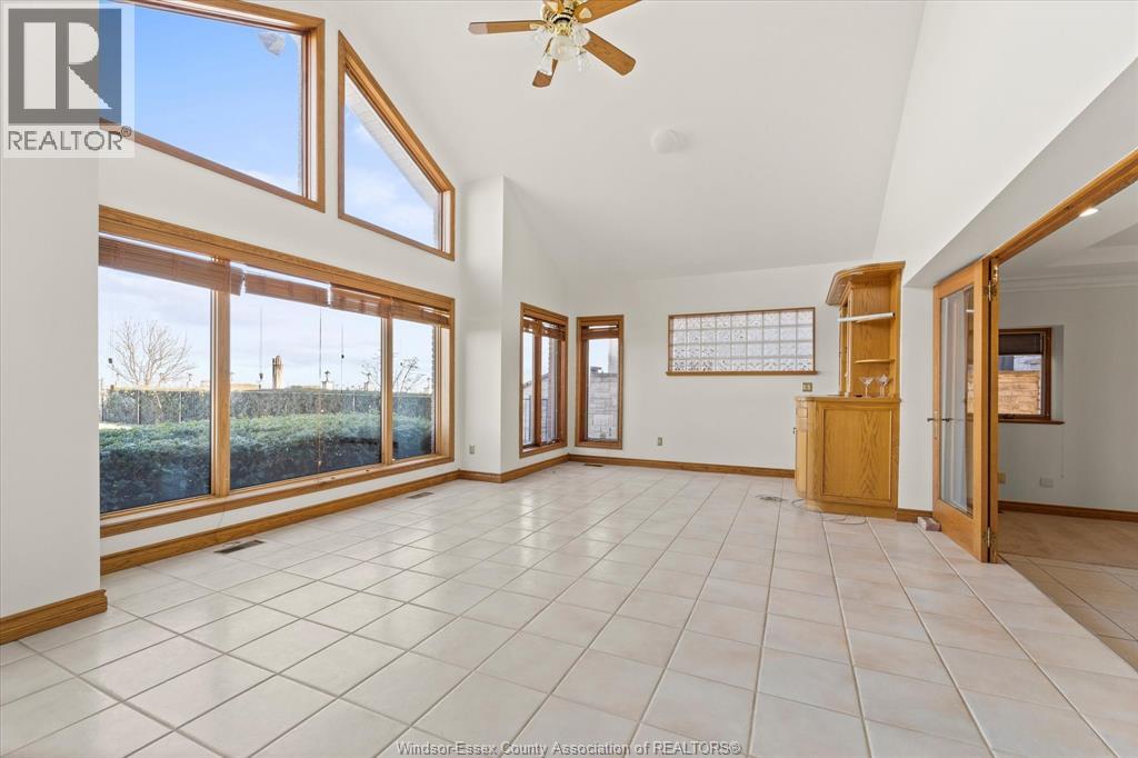 410 Russell Woods Road, Lakeshore, Ontario  N8N 3S5 - Photo 14 - 26016923