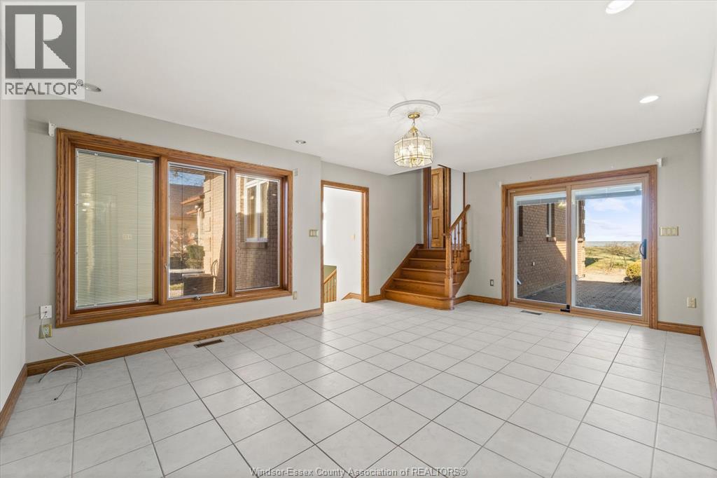 410 Russell Woods Road, Lakeshore, Ontario  N8N 3S5 - Photo 20 - 26016923