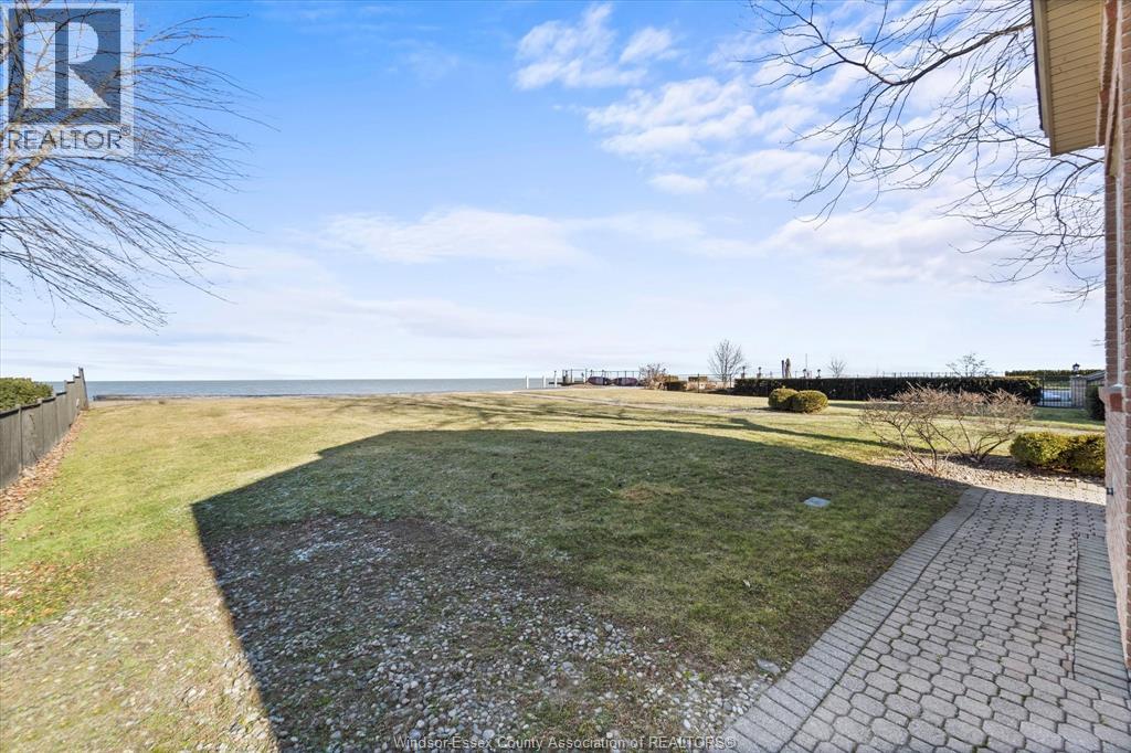 410 Russell Woods Road, Lakeshore, Ontario  N8N 3S5 - Photo 27 - 26016923