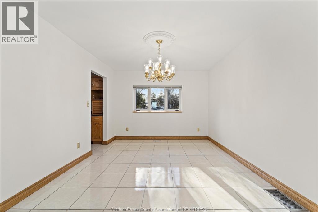 410 Russell Woods Road, Lakeshore, Ontario  N8N 3S5 - Photo 9 - 26016923