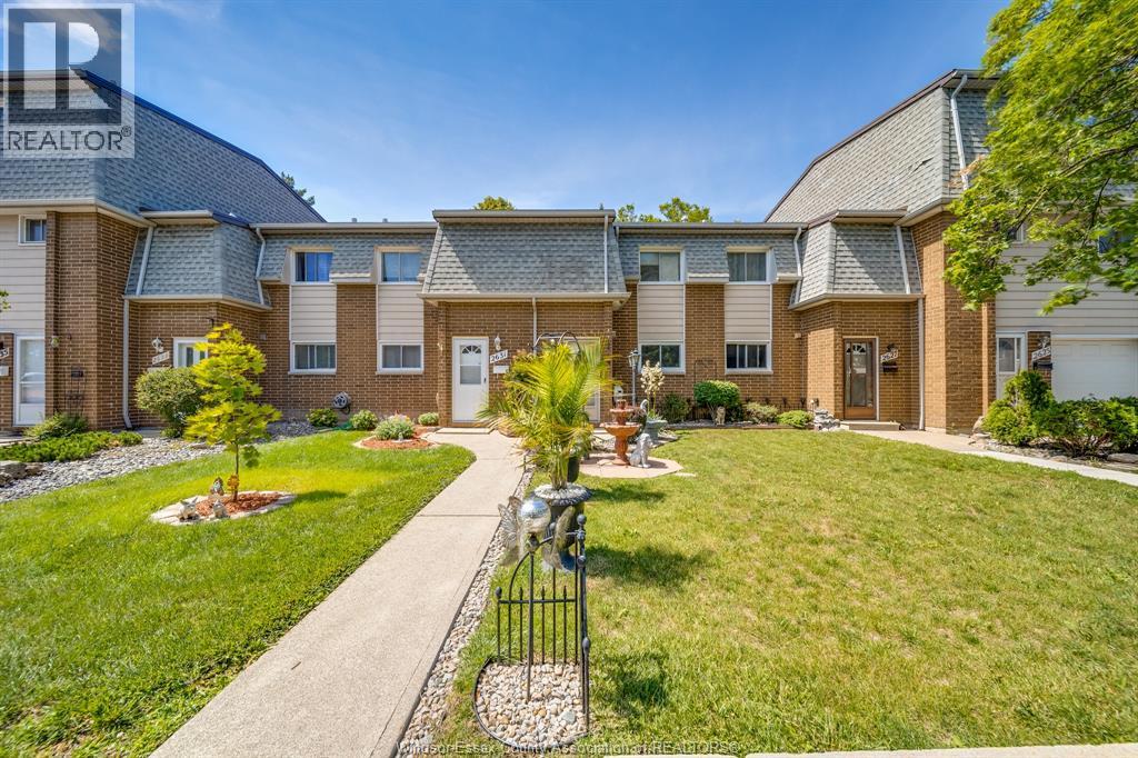 2629 VINE COURT Unit# 54, Windsor, Ontario