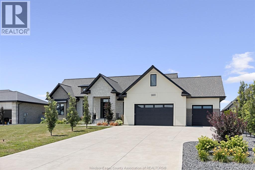 1423 MULLINS DRIVE, Lakeshore, Ontario
