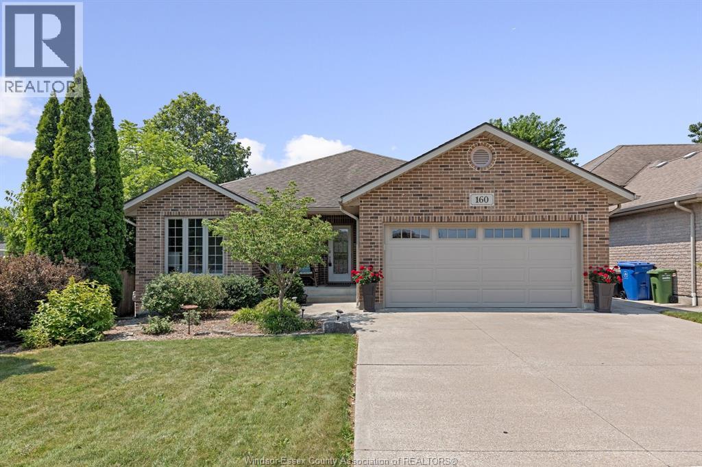 160 Hanlan Street South, Essex, Ontario  N8M 3H1 - Photo 1 - 26016996