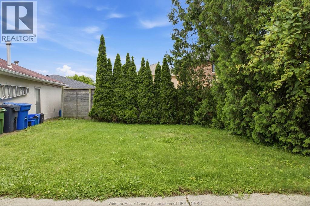 2265 Cabana, Windsor, Ontario  N9E 3K1 - Photo 38 - 26016993