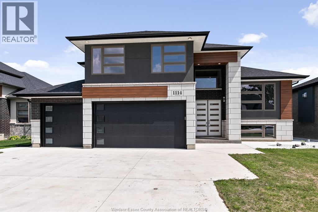 7370 GARNET CRESCENT, McGregor, Ontario