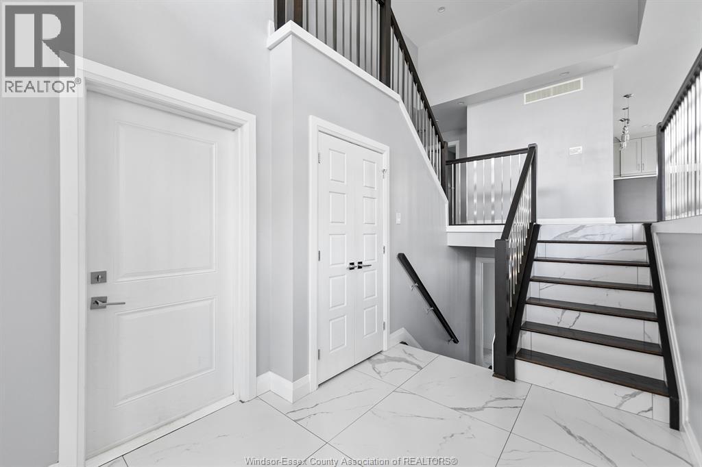 7370 Garnet Crescent, Mcgregor, Ontario  N0R 1J0 - Photo 3 - 26016946