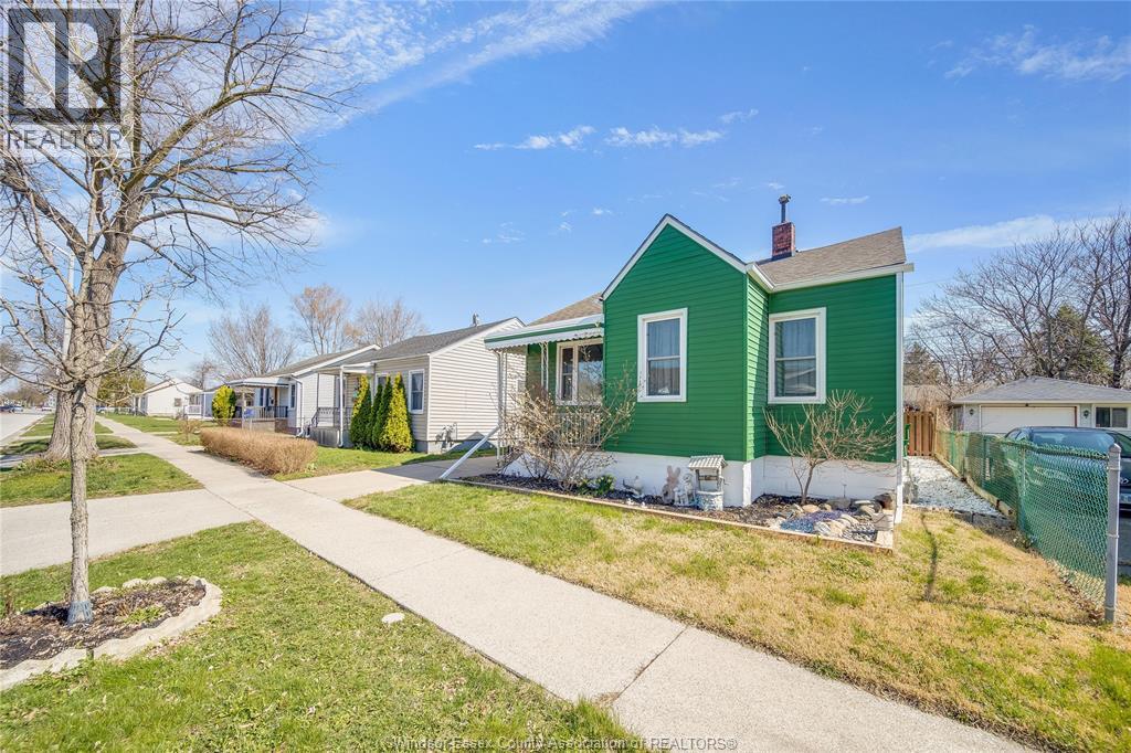 2286 Forest Avenue, Windsor, Ontario  N8W 2G6 - Photo 3 - 26016937