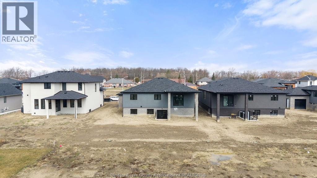 8343 Annie, Mcgregor, Ontario  N0R 1J0 - Photo 34 - 26016933