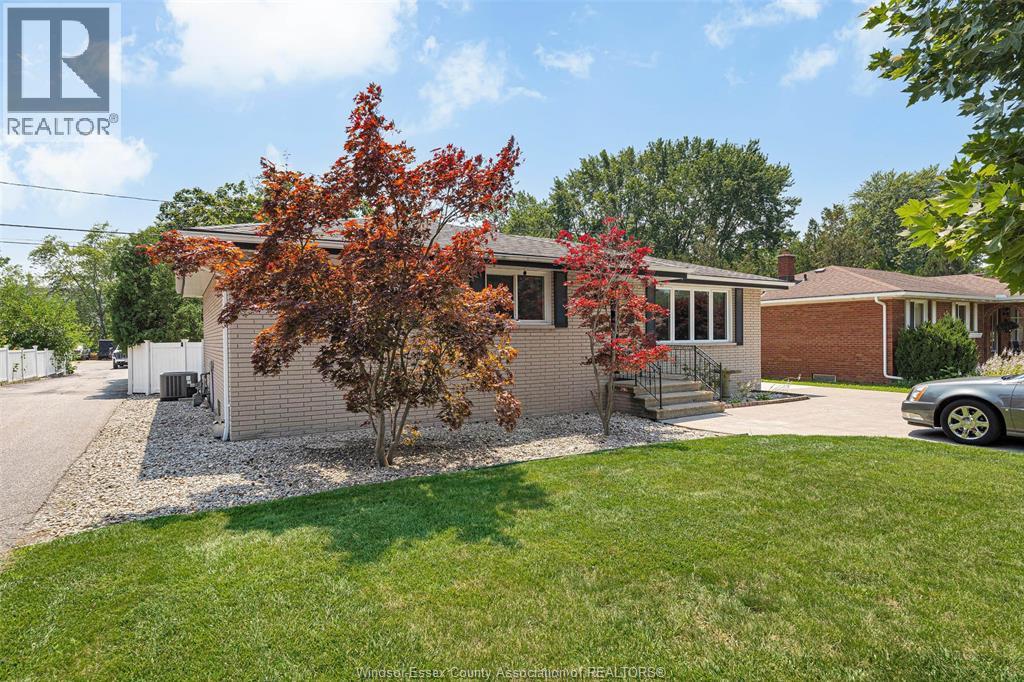 1865 Todd Lane, Lasalle, Ontario  N9H 1J6 - Photo 4 - 26017013