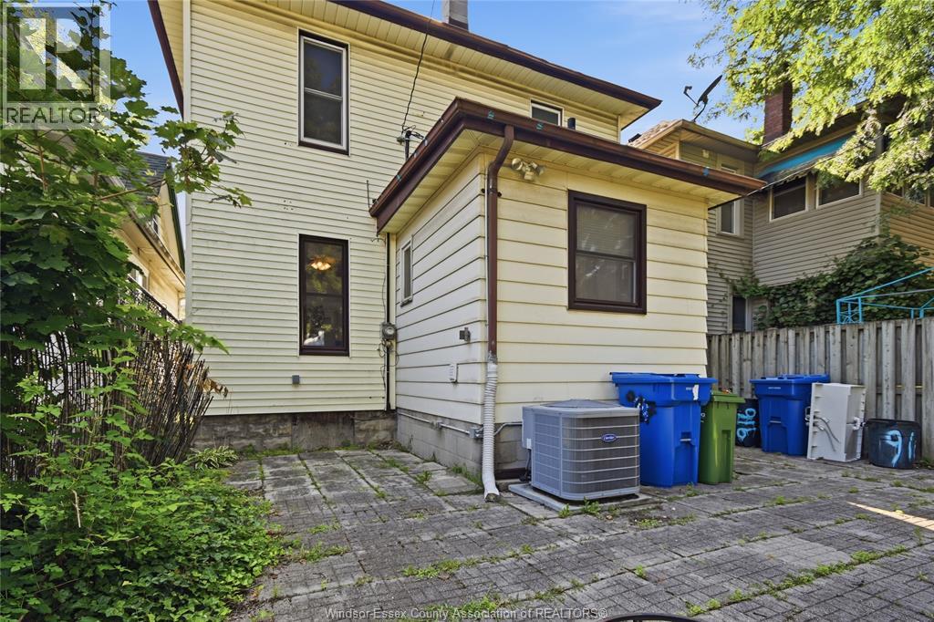 916 Lincoln Road, Windsor, Ontario  N8Y 2H2 - Photo 32 - 26017005