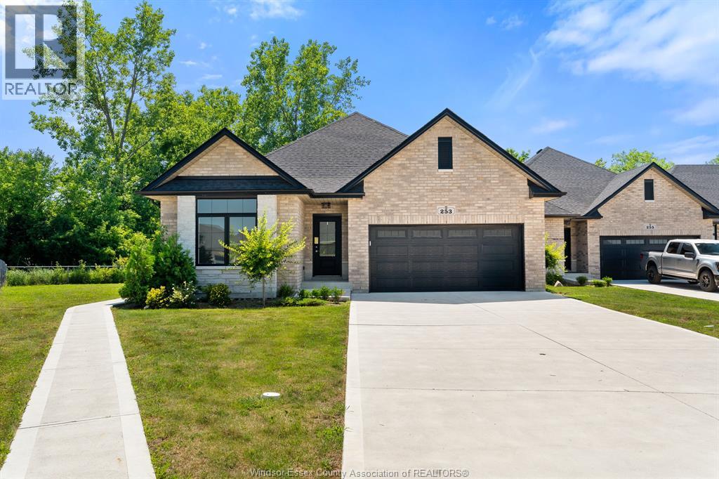 253 Livingstone CRESCENT, Amherstburg, Ontario