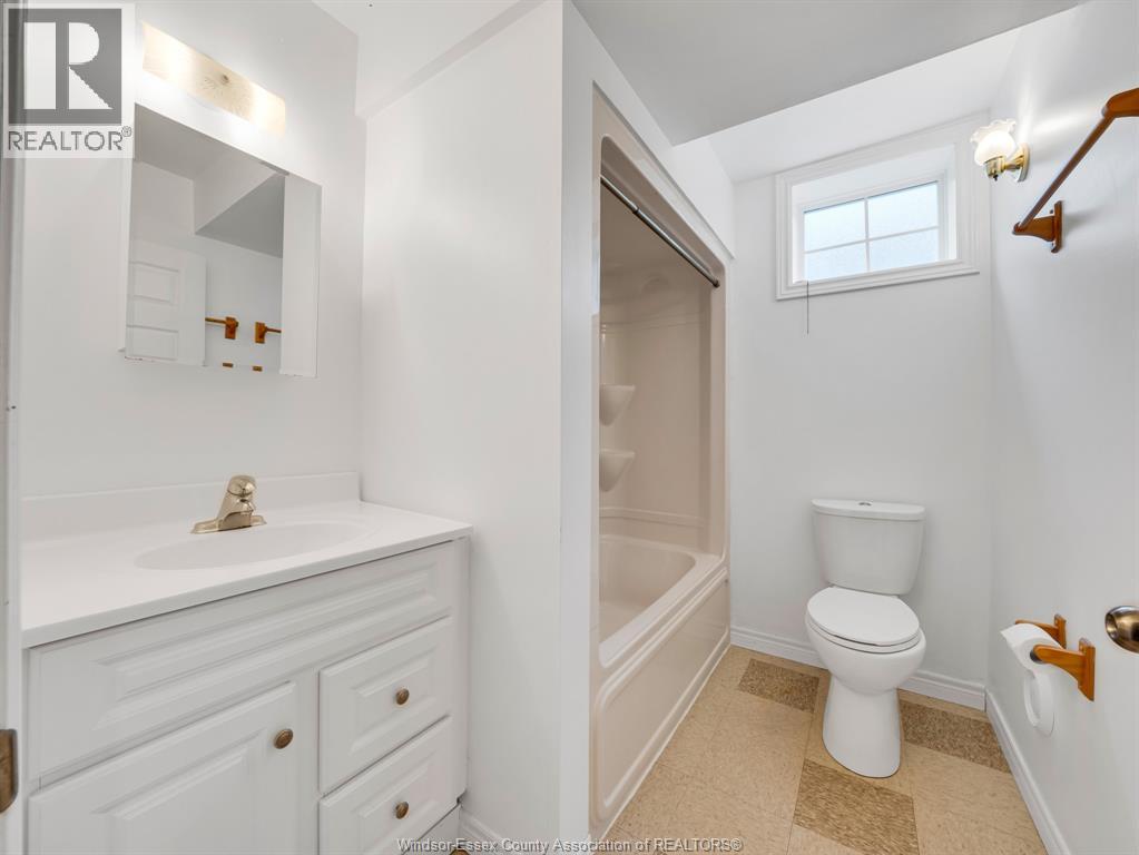 2929 Donnelly, Windsor, Ontario  N9C 1L9 - Photo 31 - 26017029