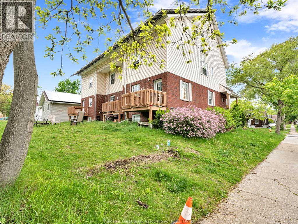 2929 Donnelly, Windsor, Ontario  N9C 1L9 - Photo 39 - 26017029
