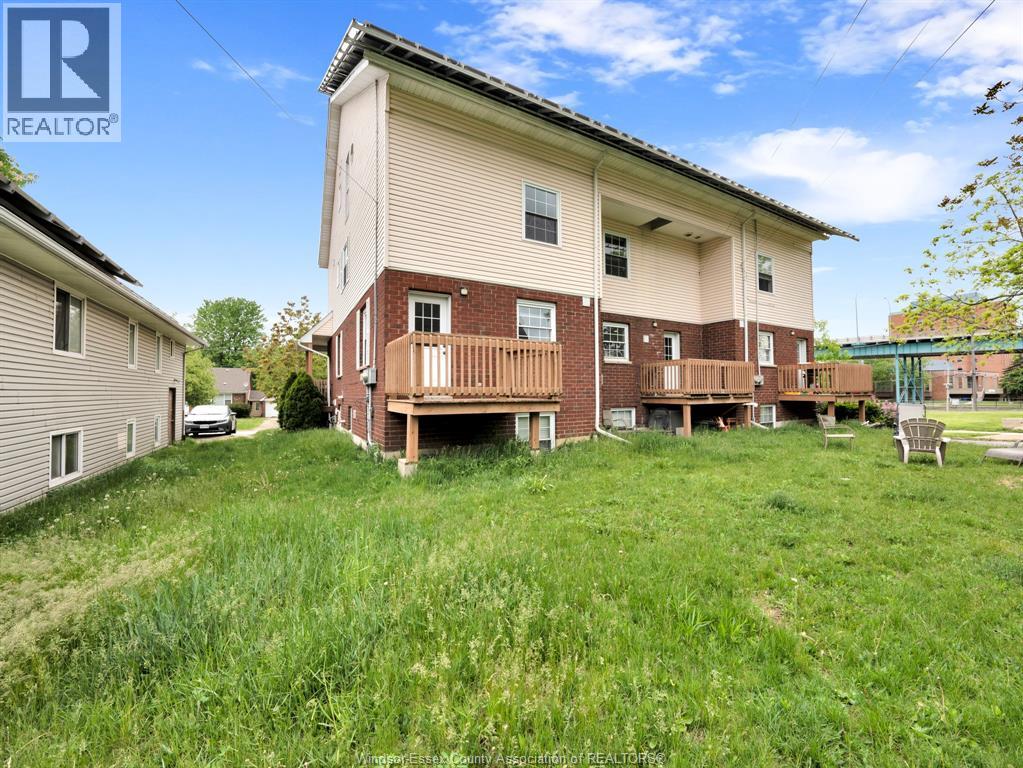 2929 Donnelly, Windsor, Ontario  N9C 1L9 - Photo 40 - 26017029