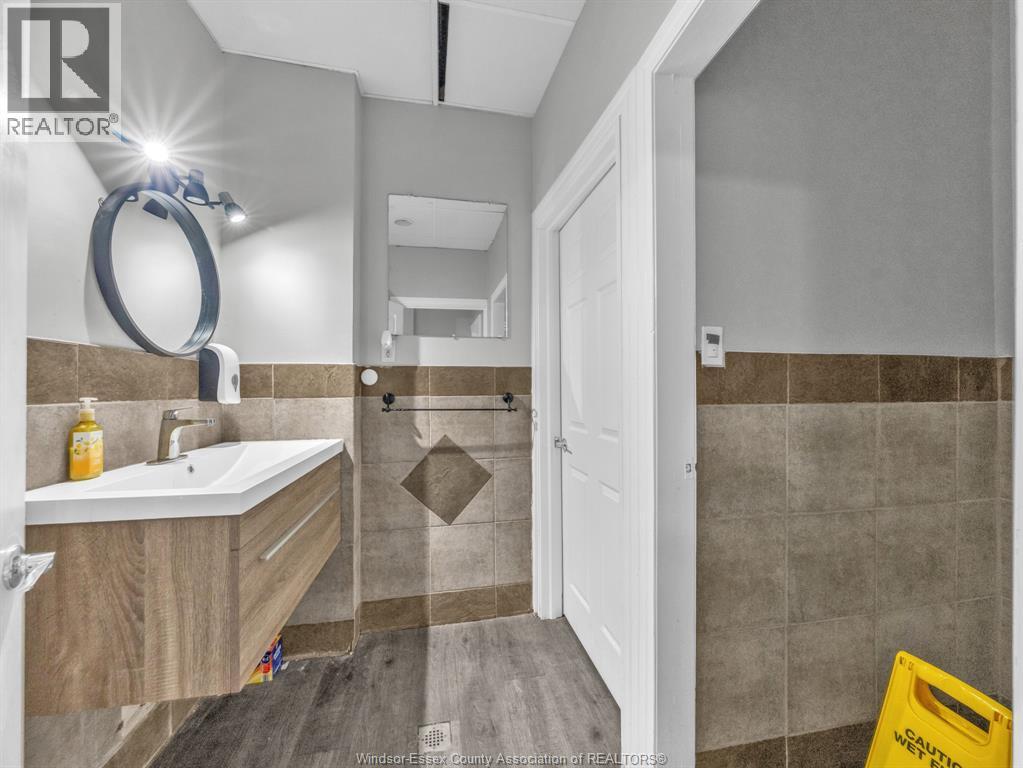 2478 Tecumseh Road East Unit# 4, Windsor, Ontario  N8W 1E7 - Photo 23 - 26017082