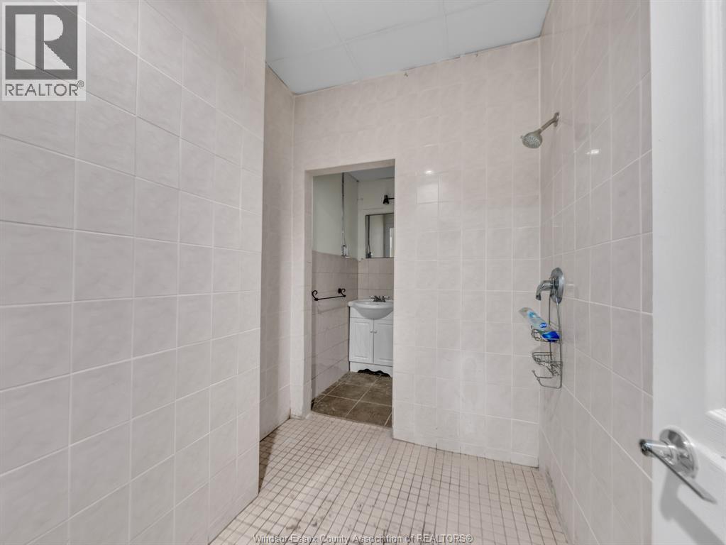 2478 Tecumseh Road East Unit# 4, Windsor, Ontario  N8W 1E7 - Photo 25 - 26017082