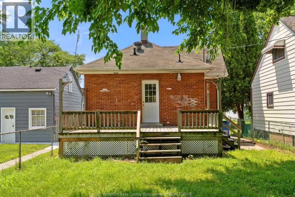 1054 Josephine, Windsor, Ontario  N9B 2L5 - Photo 25 - 26017100