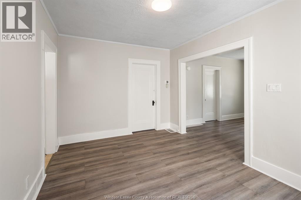 1054 Josephine, Windsor, Ontario  N9B 2L5 - Photo 8 - 26017100