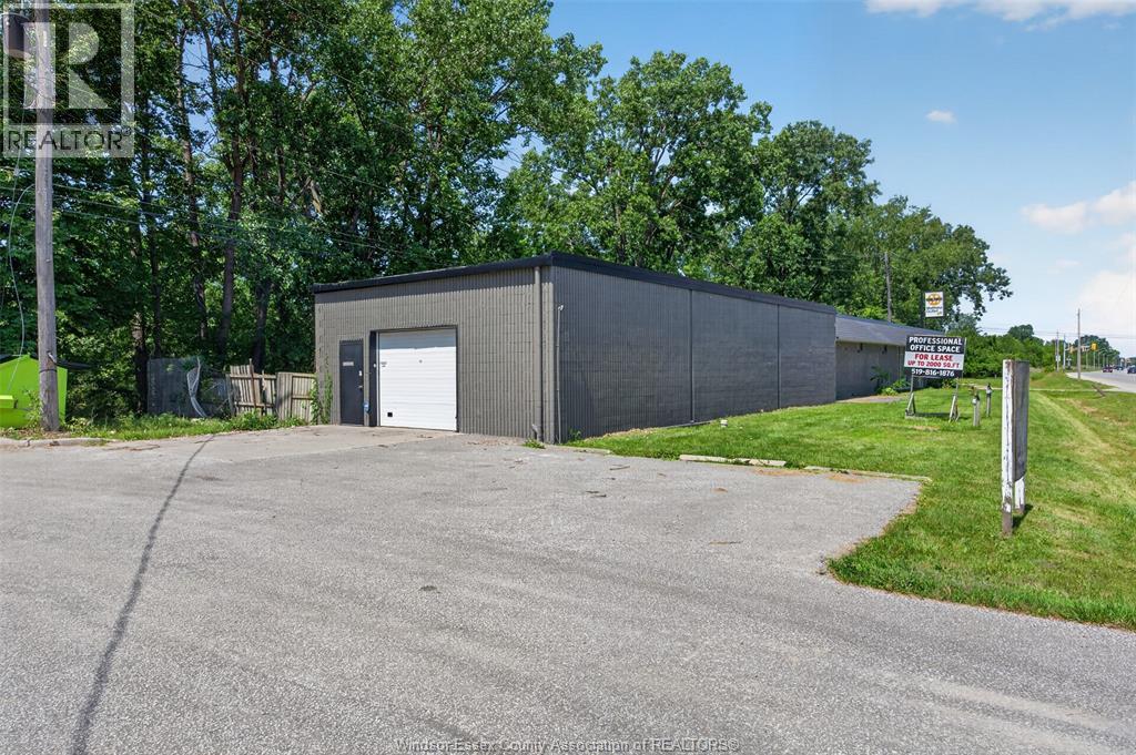 851 Division Road, Windsor, Ontario  N8W 5R9 - Photo 3 - 26017072
