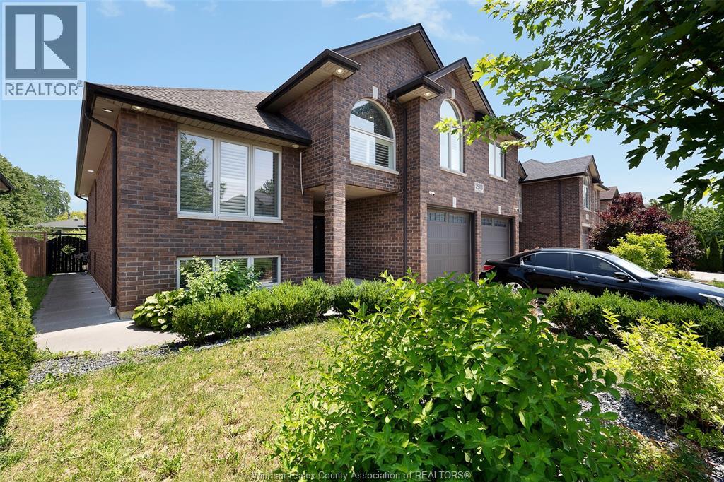 2988 Ruth, Windsor, Ontario  N8R 2K7 - Photo 3 - 26017132