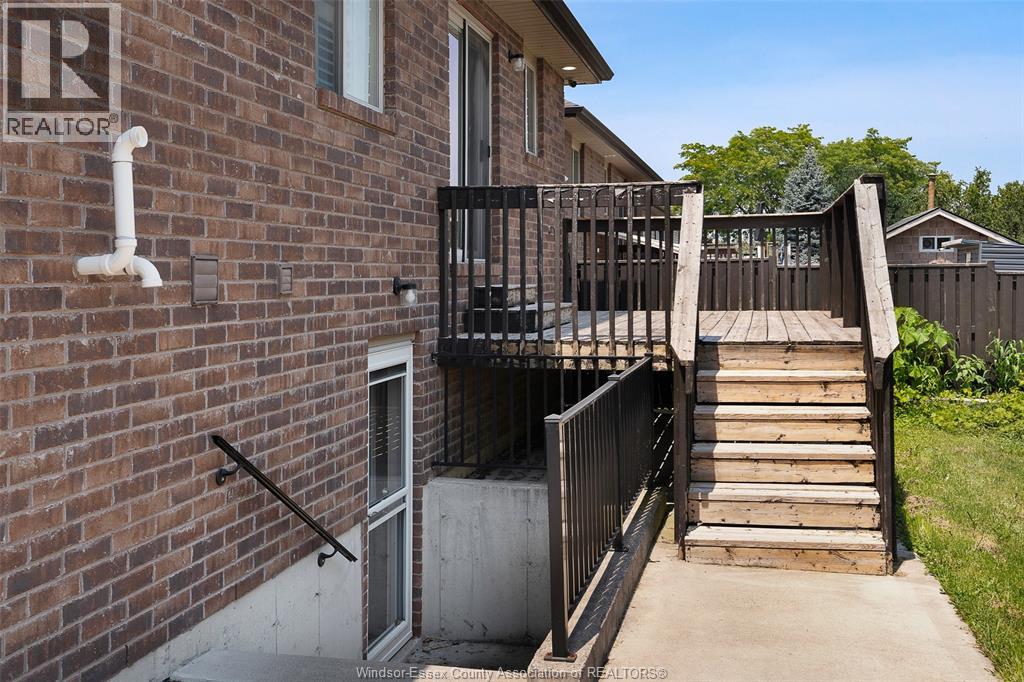 2988 Ruth, Windsor, Ontario  N8R 2K7 - Photo 40 - 26017132