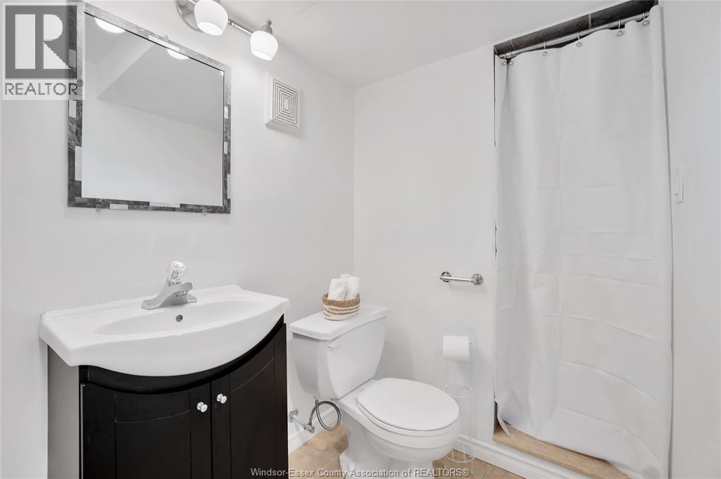 11421 Cormorant Street, Windsor, Ontario  N8P 1L7 - Photo 13 - 26017121