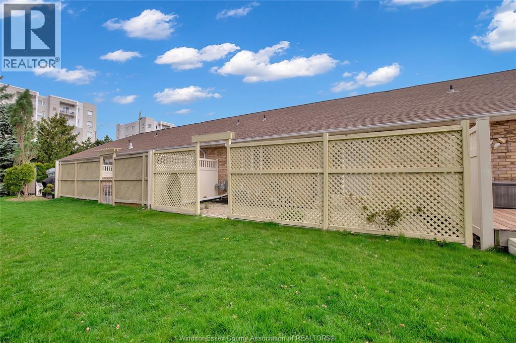 11421 Cormorant Street, Windsor, Ontario  N8P 1L7 - Photo 14 - 26017121