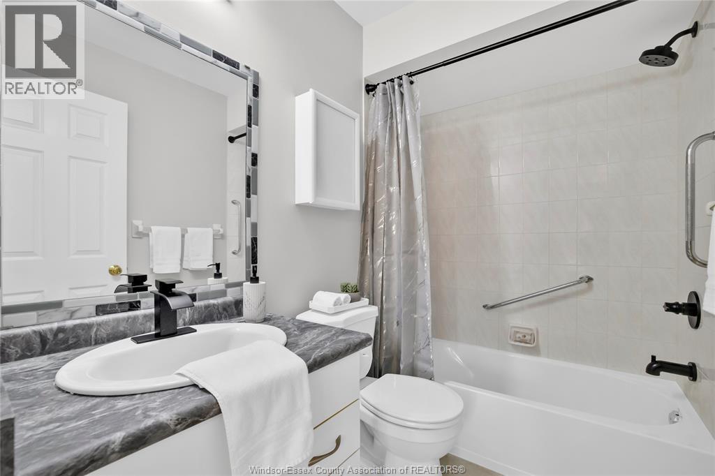 11421 Cormorant Street, Windsor, Ontario  N8P 1L7 - Photo 9 - 26017121