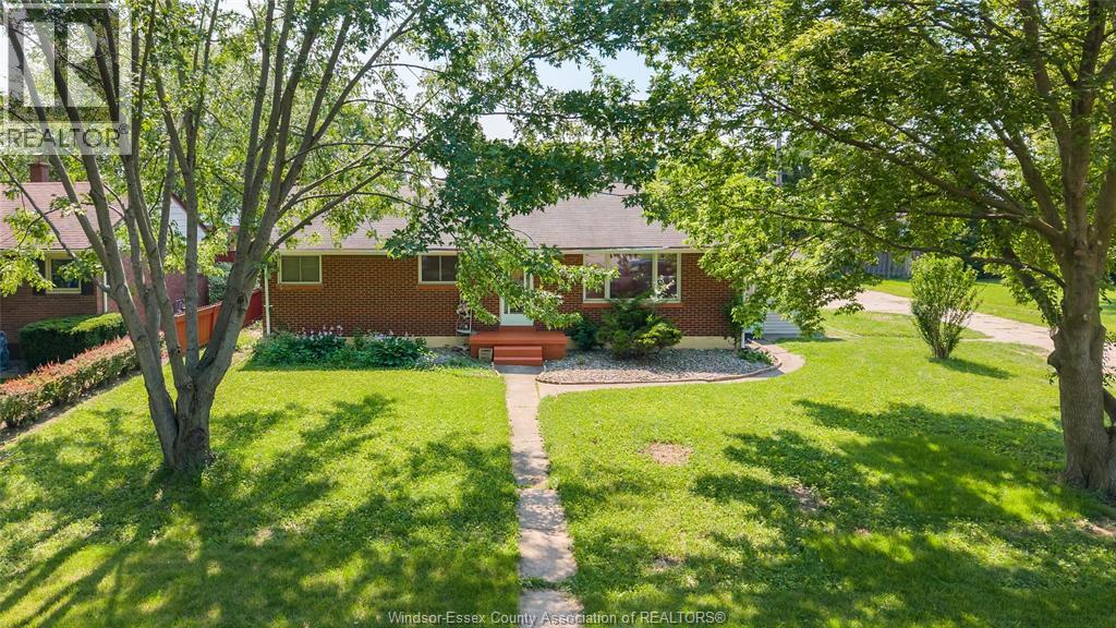 2605 ASKIN AVENUE, Windsor, Ontario