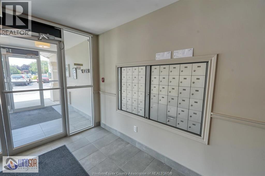 1547 Grand Marais West Unit# 203, Windsor, Ontario  N9E 4W3 - Photo 5 - 26017139