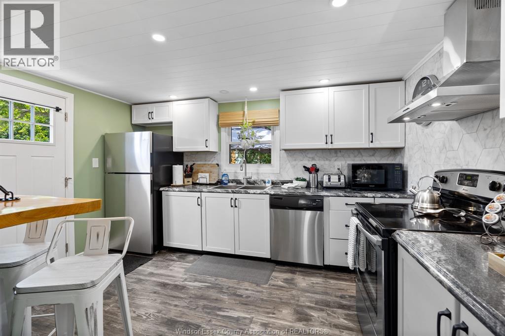 375 Jackson, Colchester, Ontario  N0R 1G0 - Photo 2 - 26017170