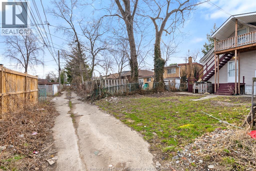 458-460 Wahketa Street, Windsor, Ontario  N8X 1B6 - Photo 8 - 26017174