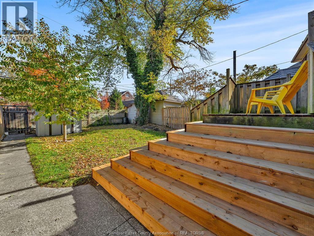 894 Dougall, Windsor, Ontario  N9A 4R1 - Photo 43 - 26017219