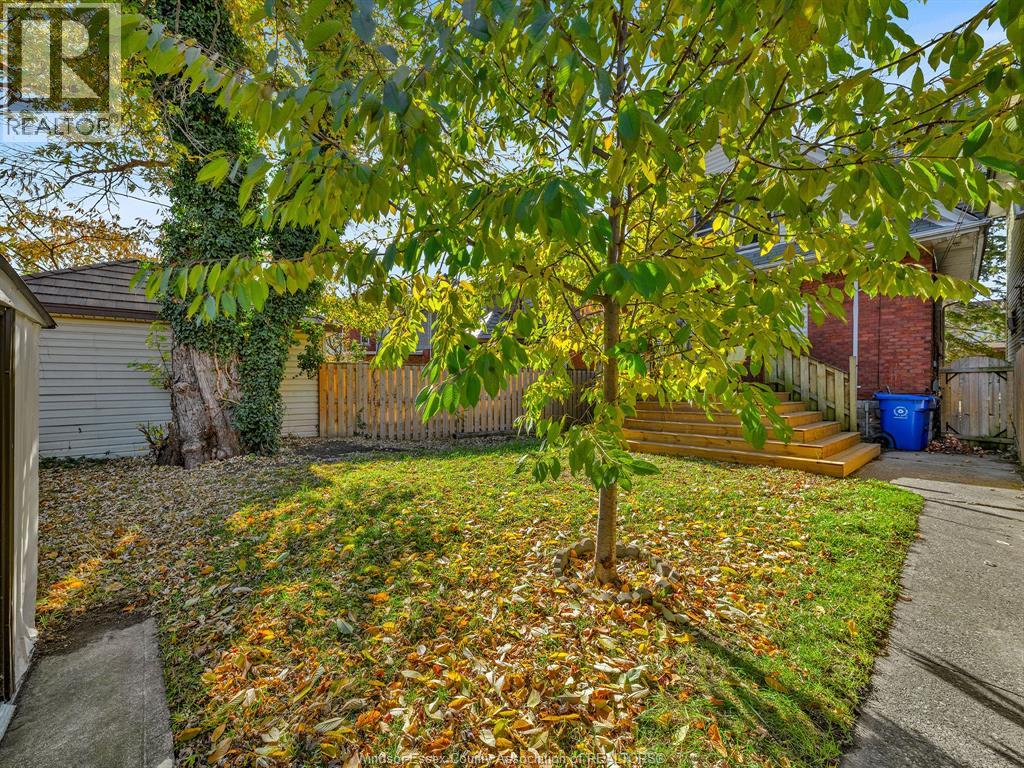894 Dougall, Windsor, Ontario  N9A 4R1 - Photo 48 - 26017219