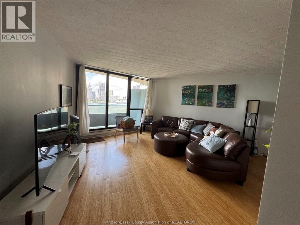 111 Riverside Drive East Unit# 1105, Windsor, Ontario  N9A 2S6 - Photo 3 - 26016972