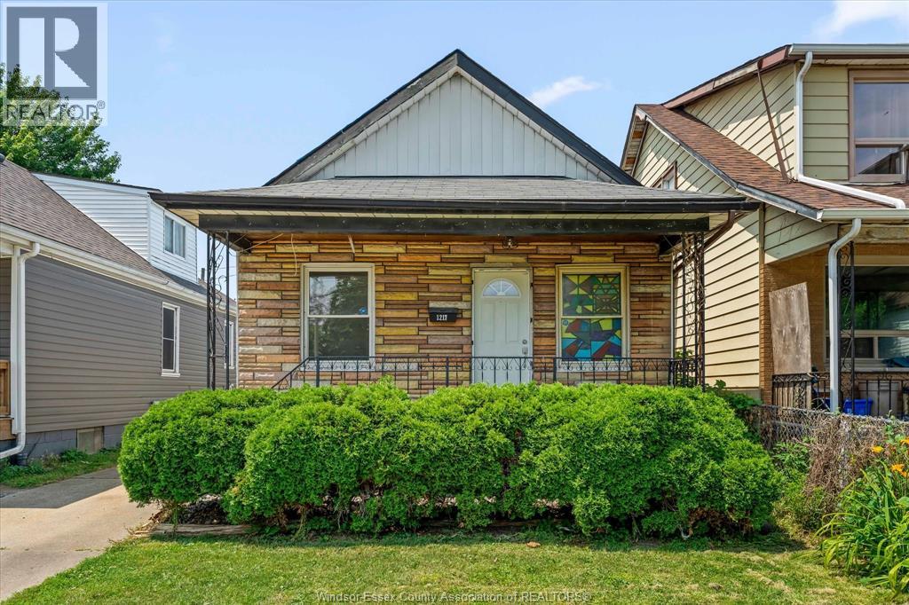 1217 Henry Ford Centre, Windsor, Ontario  N8Y 2T7 - Photo 1 - 26017046