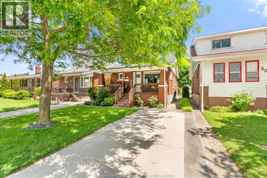 2322 Lillian Avenue, Windsor, Ontario  N8X 4B3 - Photo 3 - 26017248