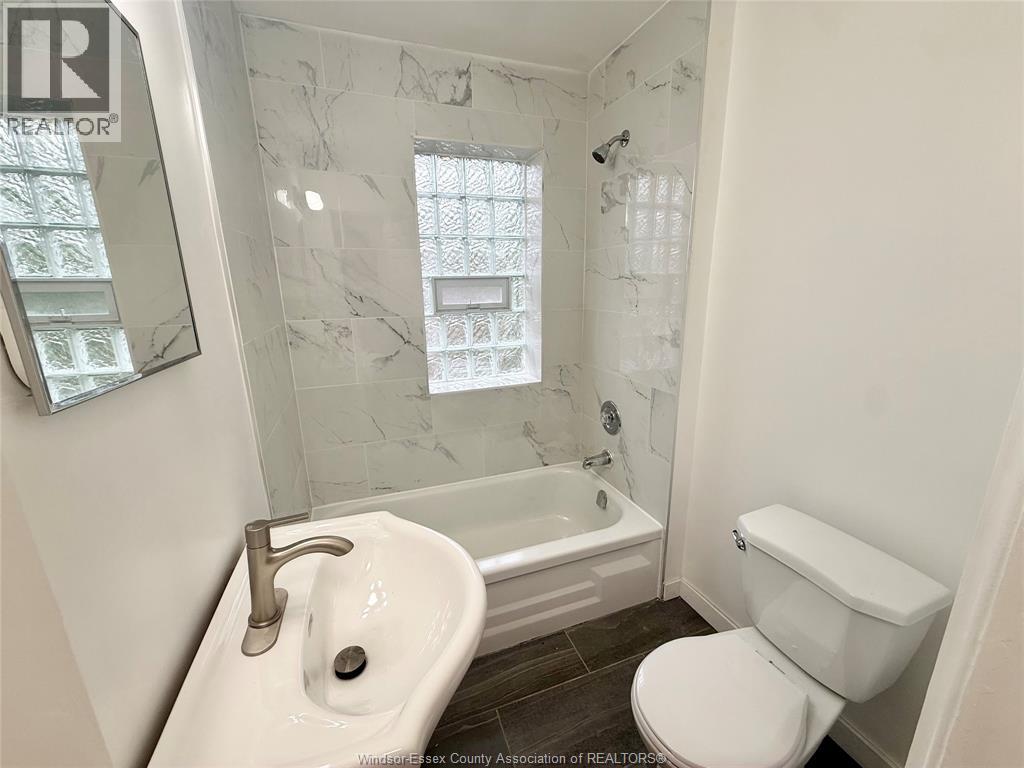 837 Louis Avenue Unit# Upper, Windsor, Ontario  N8A 1X4 - Photo 9 - 26017271