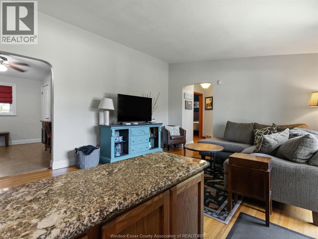 2763 Everts Avenue, Windsor, Ontario  N9E 2T9 - Photo 6 - 26017261