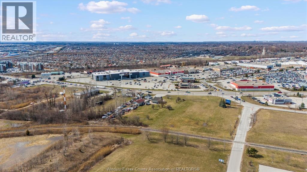 4590 Walker Road, Windsor, Ontario  N8W 5V6 - Photo 40 - 26017309